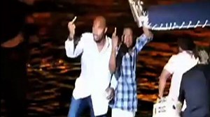 Jay-Z and Beyonce's Bodyguard in Tripod Fight