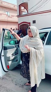 359K views · 10K reactions | #sidrasaeedbandesha #Faisalabad #reels #tiktokviral #PPP #GeoNews #ARYNews #mayridrama#arydigital | Zubair Arshad | Facebook