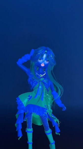 Styling the Solar System in DTI