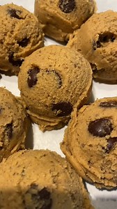 Craving a mocha treat? These Coffee Cookies are the perfect blend of espresso and chocolate. Easy to make, these cookies are a delightful indulgence for any coffee lover. They’re ready in just 20 minutes and can be made gluten-free and nut-free. No coffee brewing needed! Get the recipe now and enjoy this delicious treat. https://organicallyaddison.com/coffee-cookies/ #glutenfreebaking #warmandcozy #easybaking #coffeelovers #homebaked #cookielovers #desserttime #sweettreats #afternoondelight #bak