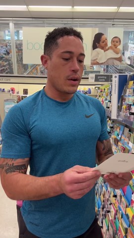 Cutest pregnancy reveal you'll ever see