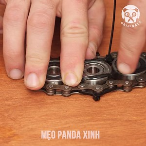 59K views · 58 reactions | Tự làm con quay spinner siêu vui từ xích xe đạp!  | Mẹo Panda Xinh | Facebook