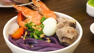 Cách làm bánh canh khoai lang tím bắt mắt, ngon miệng lại đủ chất cho cả gia đình