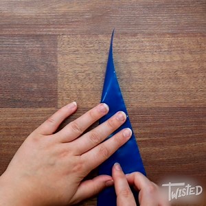 169K views · 1.9K reactions | These cake piping hacks are genius! | Twisted | Facebook