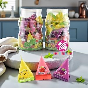 [Hot Item] Manufacturer Custom Jar Packaging Snacks Triangle Pocket Sweet Fruit Flavor Jelly Pudding Candy Colorful Liquid Jelly