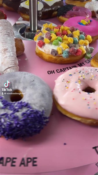 Spinning through the week 🤭🎀 | Voodoo Doughnut