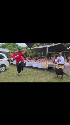 14K views · 147 reactions | Cmon babe.. nek minnit! | Viral Tonganz | Facebook