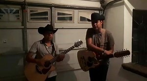 Nuestro amigo Jesús Tamayo y sus dementes haciéndoles la invitación para este sábado 11 de agosto no falten en Royal Disco 🕺🏻💃🏻! Compartan.... #Mp3Escuinapa presente 🤙! | Moments Music MX