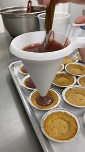 1.6M views · 10K reactions | Ruby Chocolate Rose Mini Pie! 不 | Foody Fetish | Facebook