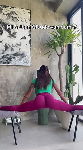 #hotlilybrown🍒 #stitch with @Lily b #global