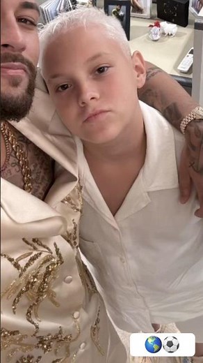 🚨🚨"Neymar et Davi : un moment père-fils au soleil"#neymar #realmadrid