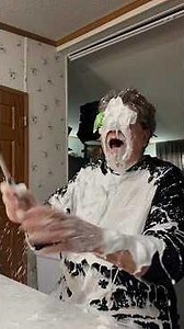 BALLOON PRANK ON GRANDMA! 👵🏼😂🎈