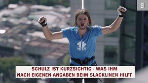 Alexander Schulz aus Rosenheim hat den Slackline-Weltrekord gebrochen: 247 Meter Höhe! | DER SPIEGEL