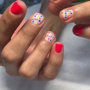 Manicura shellac!! #neoncolor #CND #whitewedding | Be.You.tiful | Facebook