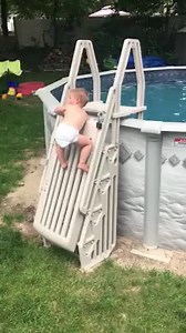 ATTENTION PARENTS: One dad's viral video of his 2-year-old son climbing up a pool ladder is an essential lesson in pool safety. MORE: https://bit.ly/2JZA43n VIDEO: Keith Wyman via ViralHog | FOX 29