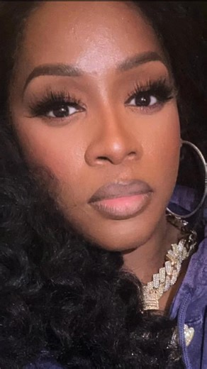 Remy Ma and battle rapper Eazy the Block Captain have confirmed their romance after months of speculation. Besties, is Eazy a downgrade from her husband Papoose? 🎥: @livebitez | RRG