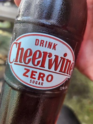 Cheering Zero Soda review #soda #sodareview #americana #pop #sodapop #cherry #cheerwine #cherrysoda | Bob Summers