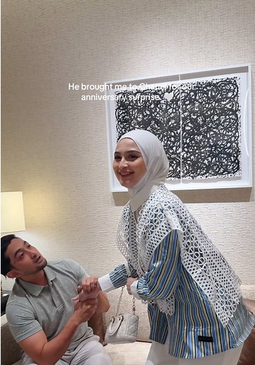 12th Anniversary Surprise: Husband Brings Wife to Chanel