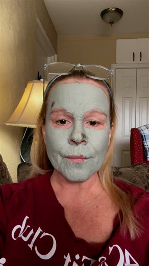 My go-to for a deep clean? This Glacier Marine Mud Mask 💙We call it the “vacuum mask” for a reason—it literally pulls the gunk right out of your pores. Bye bye buildup, hello baby-smooth skin! ✨🧖‍♀️Perfect for those no-filter days.#GlacierMudMask #PoreVacuum #SelfCareSunday #SkinReset #MaskItUp #CleanSkinClub | Robyn Sears