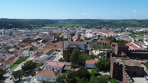 Foi assim o nosso "live stream" em 2021... Dia 30 de Setembro vamos dançar neste espaço fantástico, mas desta vez convosco a dançar à nossa frente💃🕺 Os "early birds" estão quase a acabar ! https://shotgun.live/events/silves-castle-sunset | Carlos Manaça