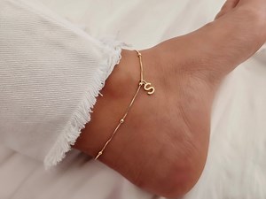 Gold Initial Anklet: 18k Gold Filled Ankle Bracelet (10") - Etsy