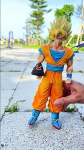 A meaningful gift for Goku 😂