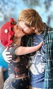 No hands or elbows but still found true love ❤️ | Born Different