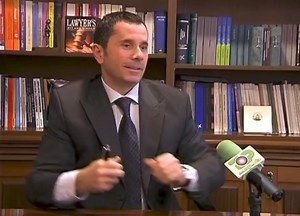 Tom Jerry Gashi: Ruju qka je tum vet se po ma fut najkah. Jam ne Partien e Hajnave dhe ne Partien e pareve. Tom Jerry Gashi paren e ka Zot. Per pare ky Kombin edhe fen e shet. Me dosje edhe me dokument ky ka qene Gjykatës i Millosheviqit ne Serbi 🇷🇸. Do ti shpalosum disa Dokument per Tom Jerry Gashin. | UÇK - Ushtria Çlirimtare e Kosovës