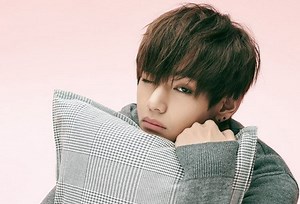 BTS V tops list of most handsome man, TWICE Tzuyu present in most beautiful face category [VIDEO]