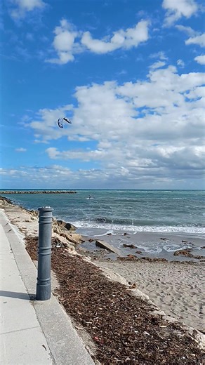 6.7K views · 182 reactions | Kite surfing at the Jetty. 冀 #islandlife #beaches #hutchinsonisland #ocean #islandvibes #sand #beachlife #oceanlife #beach #beachbum #kitesurfing #waves #surfing | Hutchinson Island Florida | Facebook