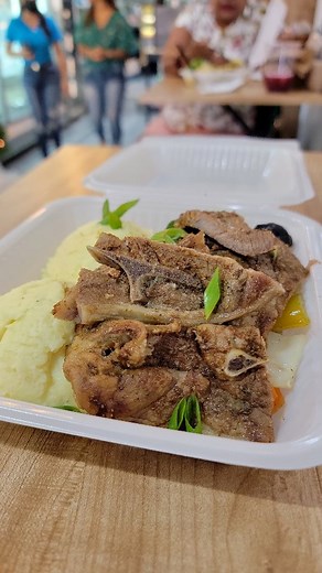 Daily Menus and Saturday Specials‼️ 📍@fishbar20 Have you visited the Fish Bar recently? This store has certainly changed alot since we last visited 💯 #reels #hungrybelly868 #foodiesoftrinidadandtobago #foodies2022 #fishbar20 #foodfinds #seafoodstore | HungryBelly868