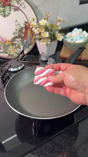 Morango do Amor de Frigideira — Receita fácil de sobremesa
