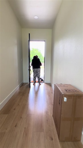 Toxico Couple Home Alone: Playful Moments Caught