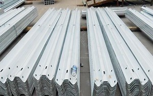 [Hot Item] Aashto Highway Guardrails Australian Standard Crash Barrier Guardrails