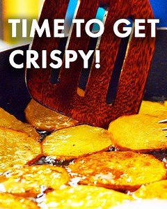 3 Techniques For Making The Perfect Pan-Fried Potatoes 🥔🧅🥓🧑‍🍳 📌 RECIPES: https://bit.ly/3WuuSwb #scrumdiddlyumptious #scrumdiddlyumptiousskills #potatoes #panfriedpotatoes #foodporn | Scrumdiddlyumptious