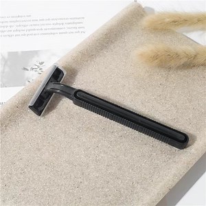 [Hot Item] Disposable Shaving Razor Wholesale Hotel Airline Travel Shaving Kits for Men