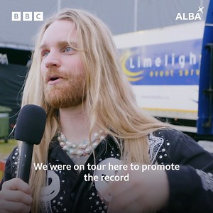 Scottish crowds certainly are always raring to go. Deiseil is deònach Sam Ryder, sin sinne 🤘 | BBC ALBA