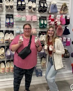 Shop in store 𝕟𝕖𝕨 𝕒𝕣𝕣𝕚𝕧𝕒𝕝𝕤 by Southern Lights homemade soy candles by Brandy Ermel ⭐️$16⭐️ #soycandles #homemade #soy #giftideas #shoplocal | Bengough Drugs