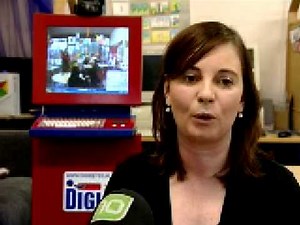 Rosalinde (5) krijgt thuis les via computer