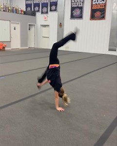 Haylen got her one handed frontwalkover! | Tuck Dynasty Athletics | Facebook