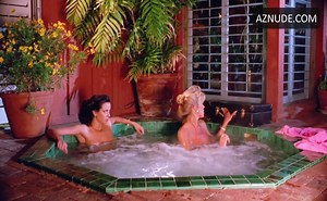 Roberta Vasquez, Dona Speir Breasts Scene in Do Or Die