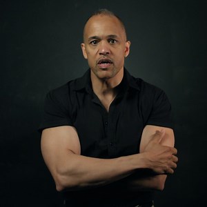 Keith Hamilton Cobb #AmericanMoor proves he can do any role Shakespeare can throw at him. #AmericanMoor #RepresentationMatters #RedBullTheater #TroilusAndCressida | Red Bull Theater