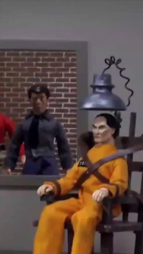 Frango Robô - Cadeira Elétrica (Dublado) | Robot Chicken #frangorobo #frangorobobr #cadeiraeletrica #meme #ironia