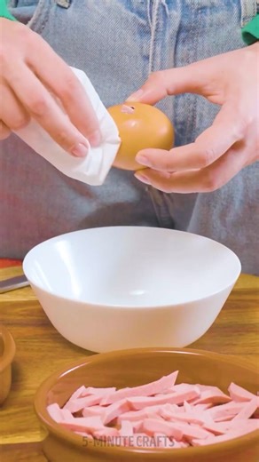 392K views · 518 reactions | Simple Hacks and Gadgets for Egg Prep #egg #recipes #food #hacks | 5-Minute Crafts | Facebook
