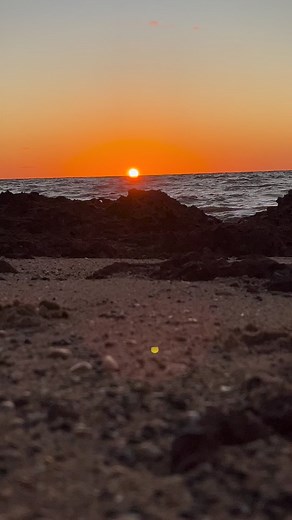 1:48 and it’s gone, how long does it take the sun ☀️ in your part off the world 🌎 little brother | Peter Cockman