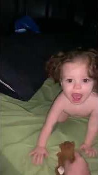 nakey baby!