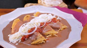 ENFRIJOLADAS | Lyncott