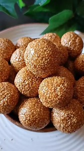 Til Ladoo | Sesame Ladoo | Love Chocolate and Food