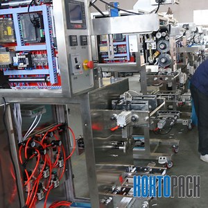 [Hot Item] Vertical Food Snack Beans Grain Rice Nuts Peanut Sugar Beans Salt Granule Coffee Volumetric Filling Packaging Wrapping Packing Sealing Machine