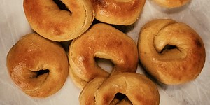 Homemade Overnight Bagels